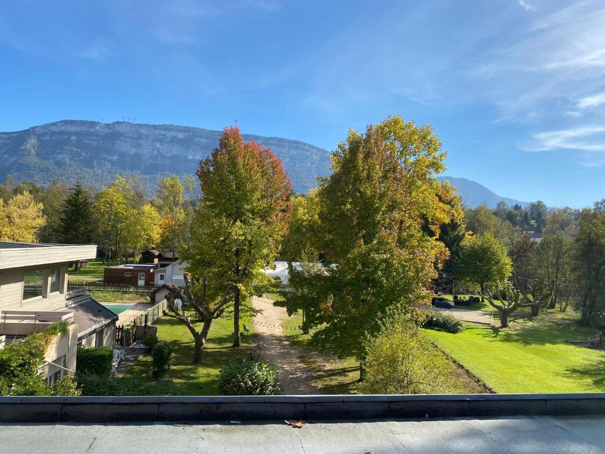 Les Lodges Du Lac Saint-Alban-de-Montbel Eksteriør billede