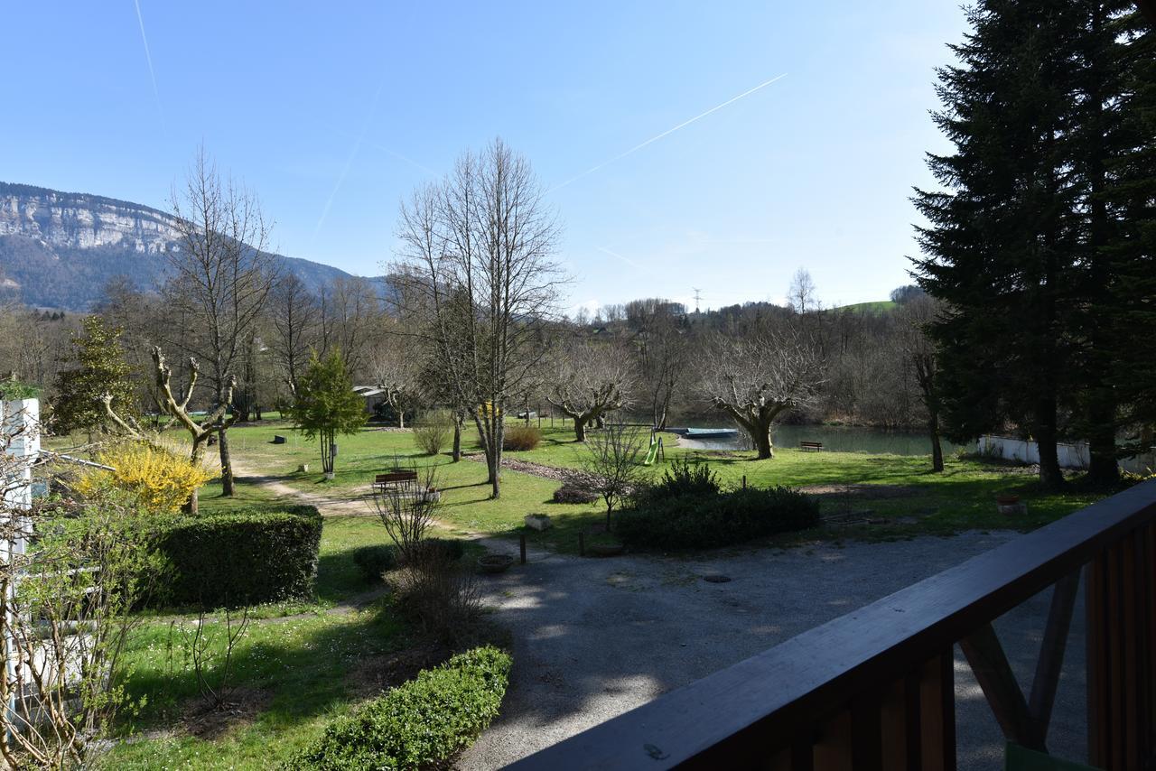 Les Lodges Du Lac Saint-Alban-de-Montbel Eksteriør billede