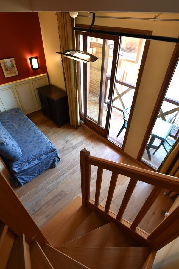 Les Lodges Du Lac Saint-Alban-de-Montbel Værelse billede