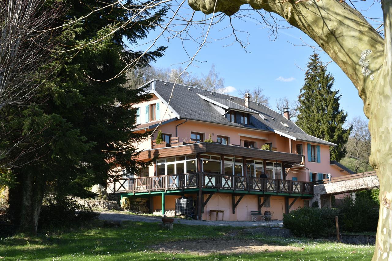 Les Lodges Du Lac Saint-Alban-de-Montbel Eksteriør billede